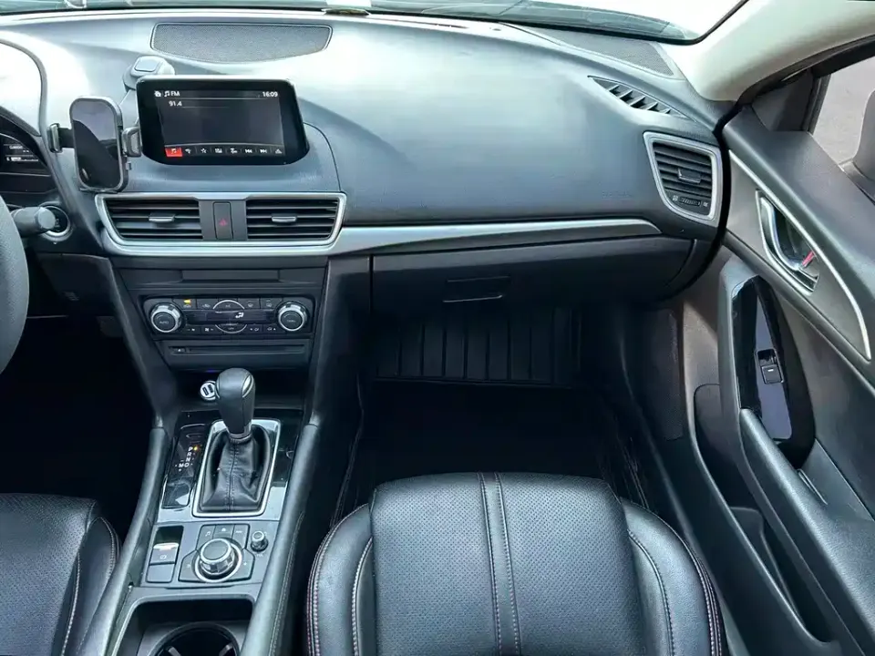 Mazda 3 Axela
