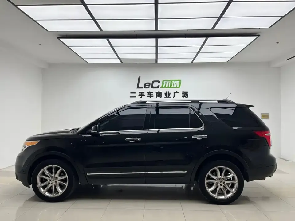 Ford Explorer (Import)