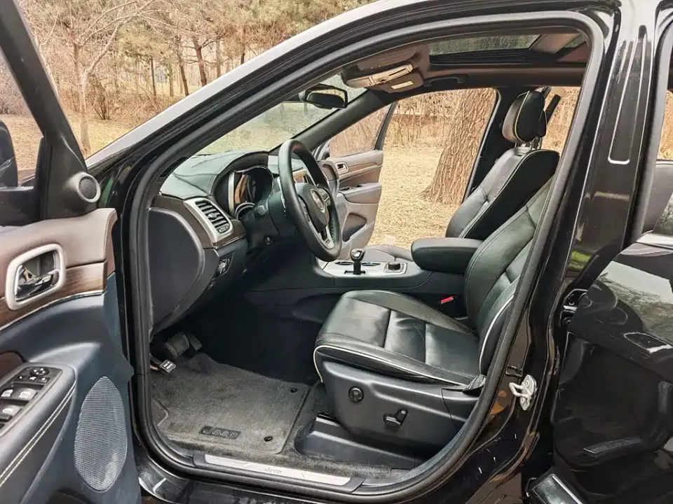 Jeep Grand Cherokee (Import)