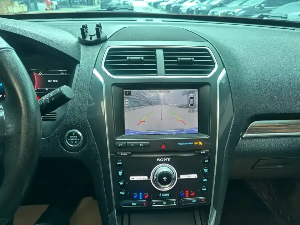 Ford Explorer (Import)