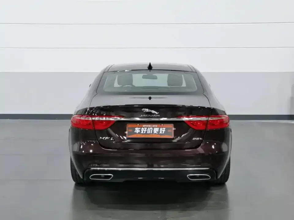 Jaguar XFL