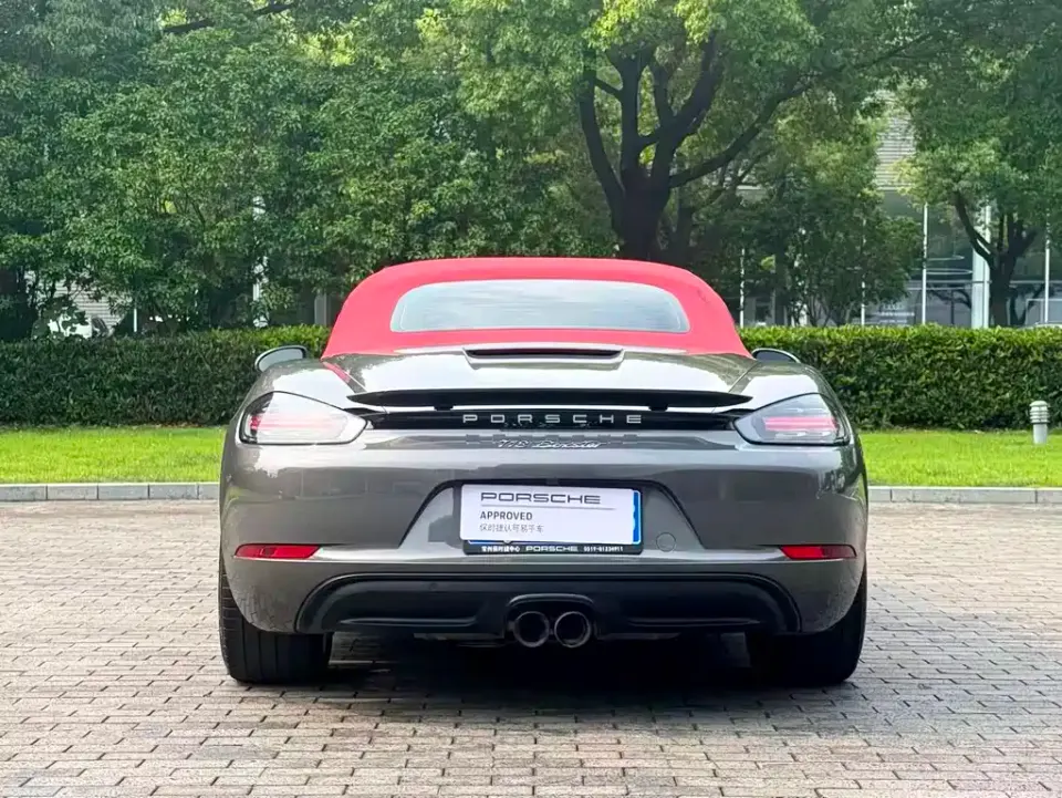 Porsche 718