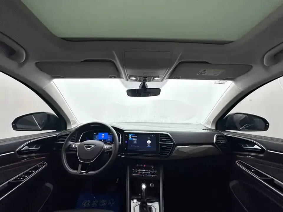 Jetta VS7