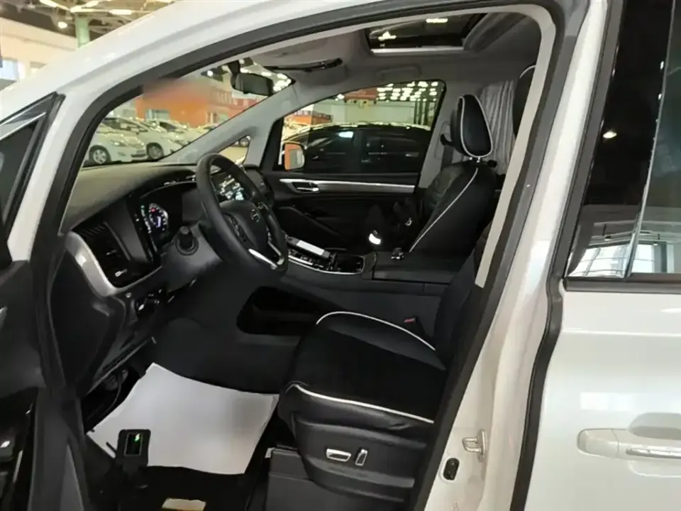 GAC Trumpchi M8