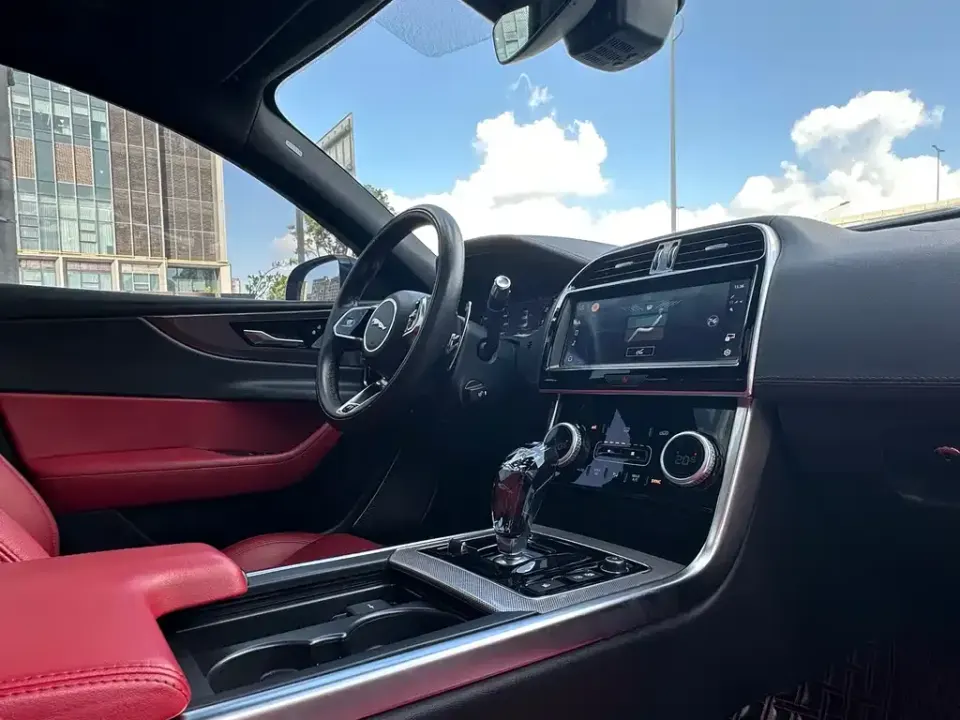 Jaguar XEL