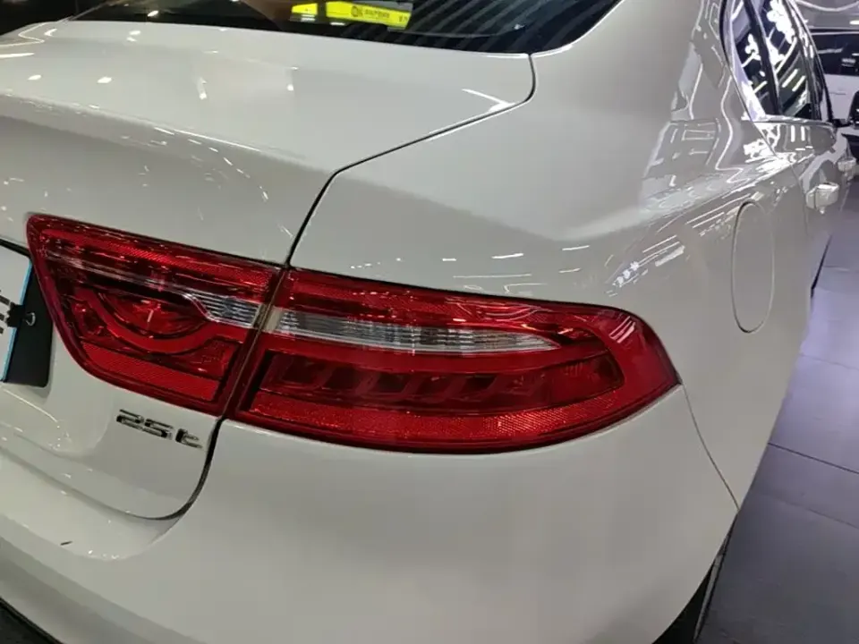 Jaguar XEL