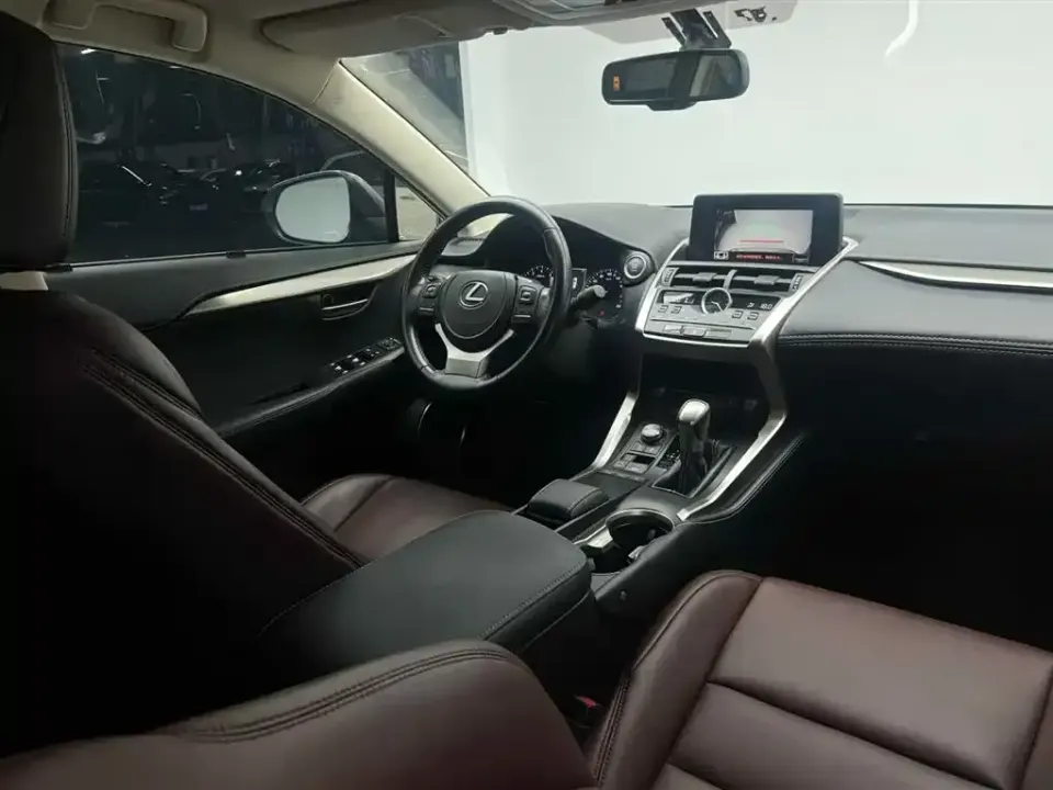 Lexus NX