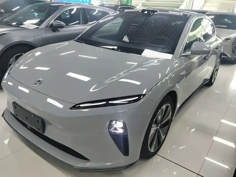 Nio ET5T