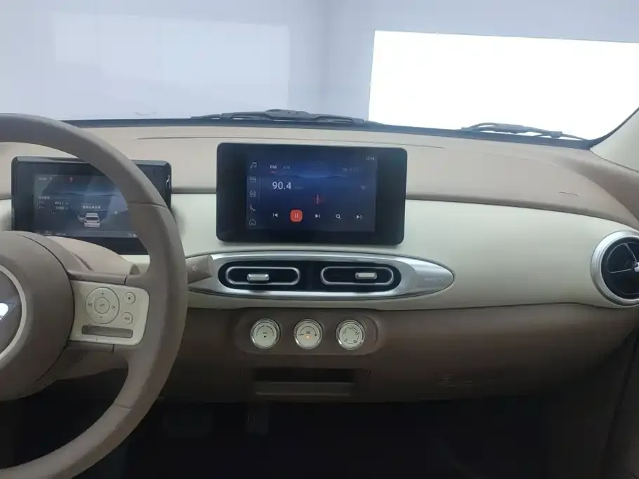 Wuling MINIEV