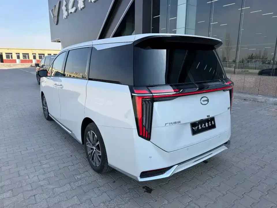 GAC Trumpchi M8