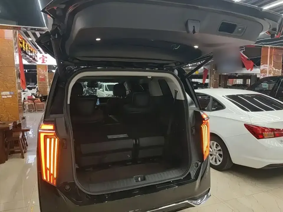 GAC Trumpchi M8