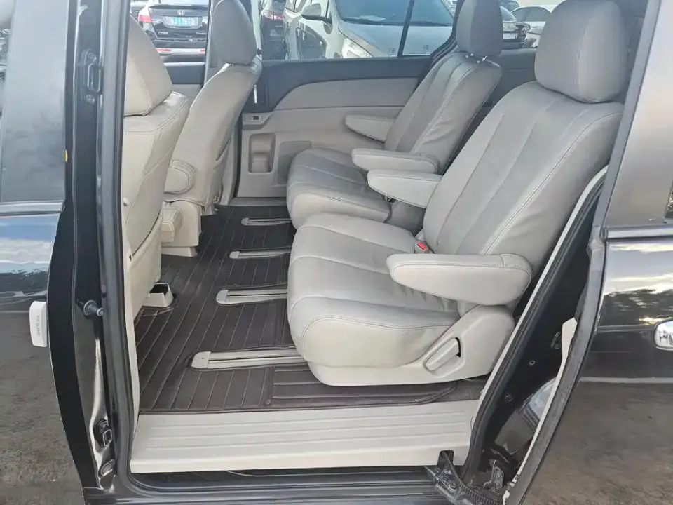 Mazda 8