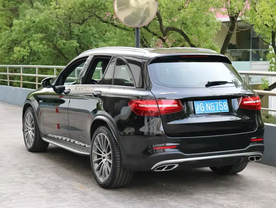 Mercedes-Benz GLC AMG