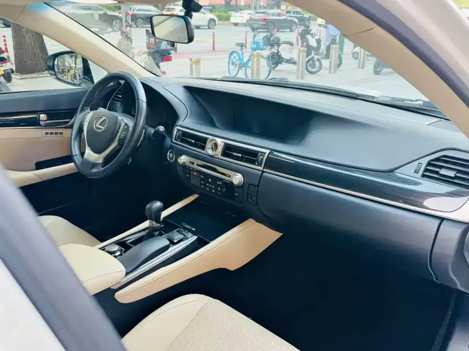 Lexus GS