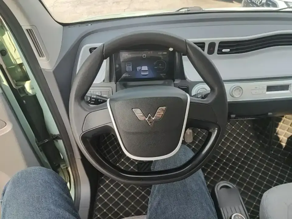 Wuling MINIEV