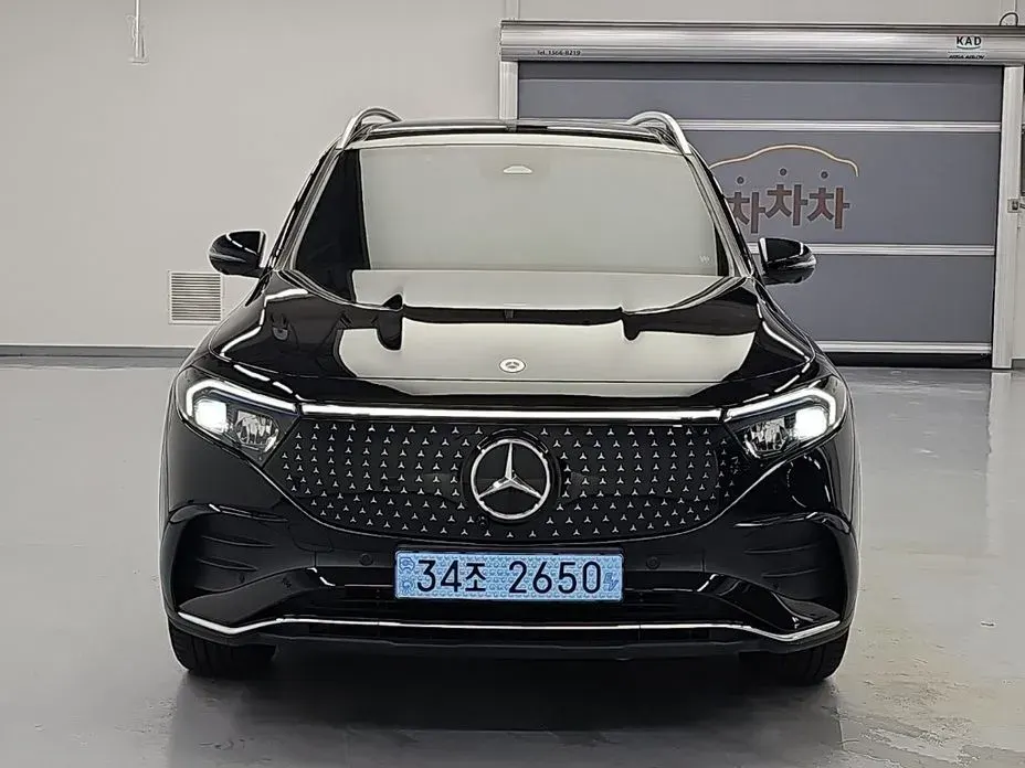 Mercedes-Benz EQB