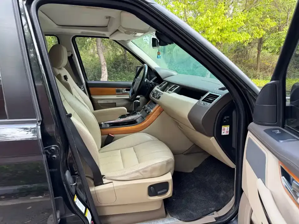 Land Rover Sport