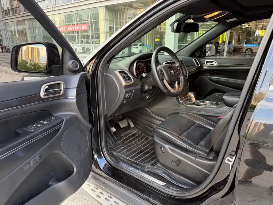 Jeep Grand Cherokee (Import)