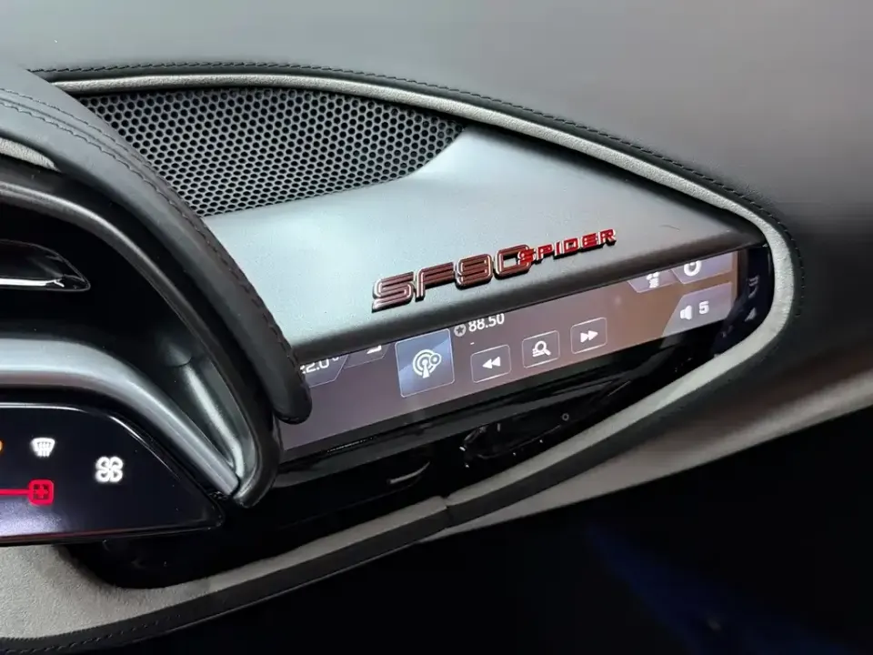 Ferrari SF90