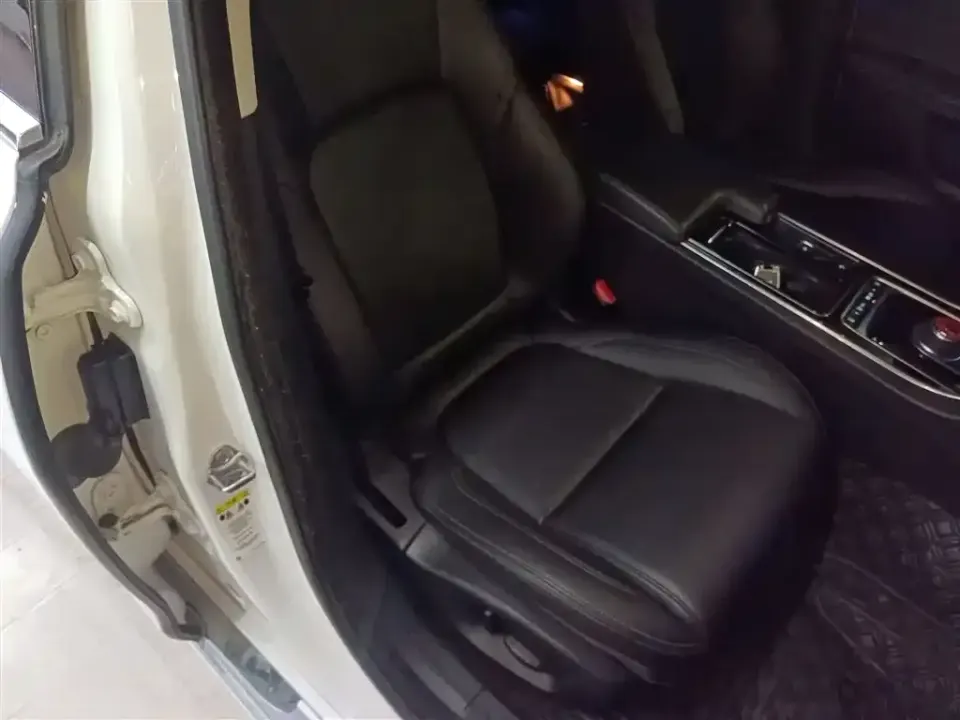 Jaguar XFL