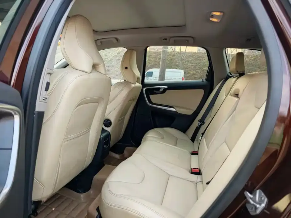 Volvo XC60 (Import)