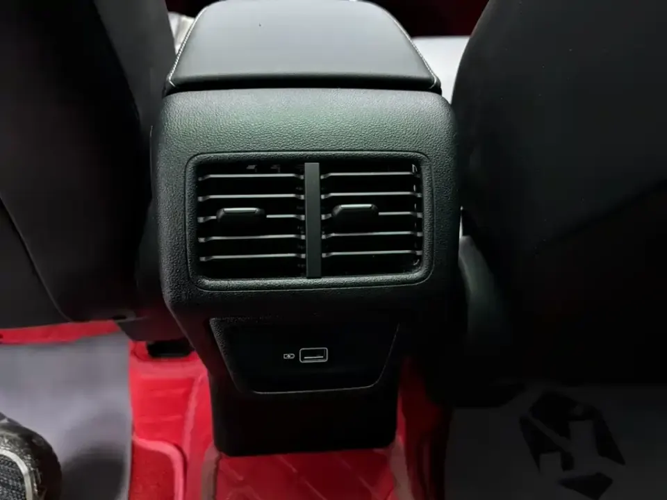 Jetta VS7