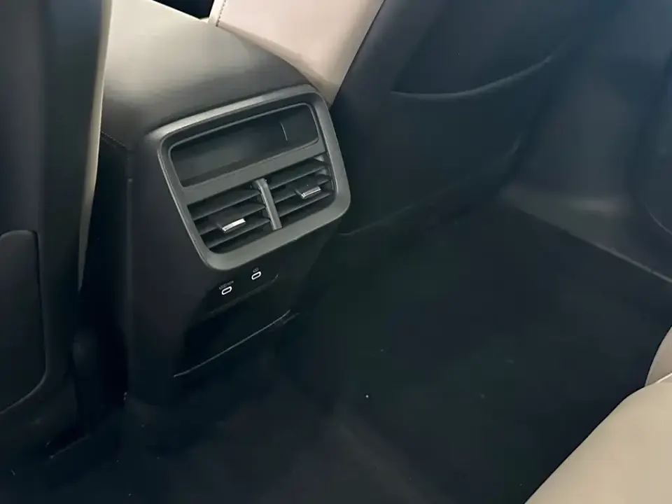 Volvo XC70 PHEV
