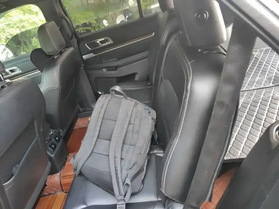 Ford Explorer (Import)