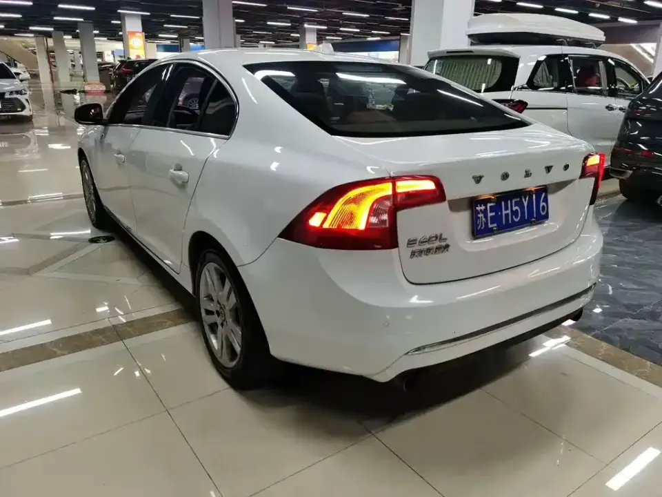 Volvo S60