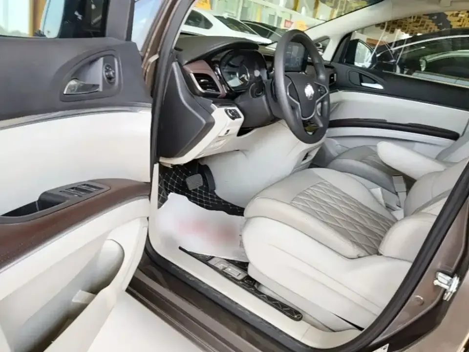 Buick GL8