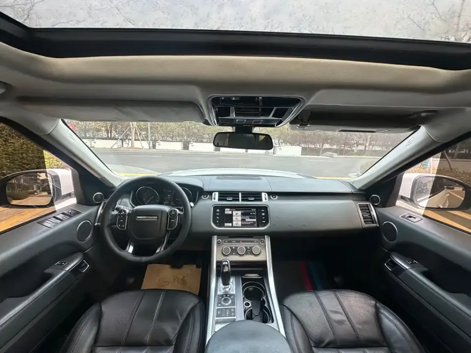 Land Rover Sport
