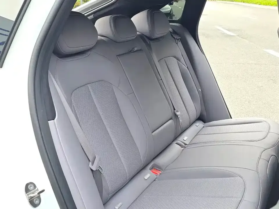 Nio EC6