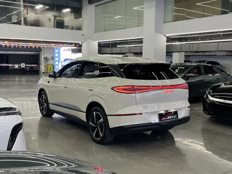 BYD Sealion 06