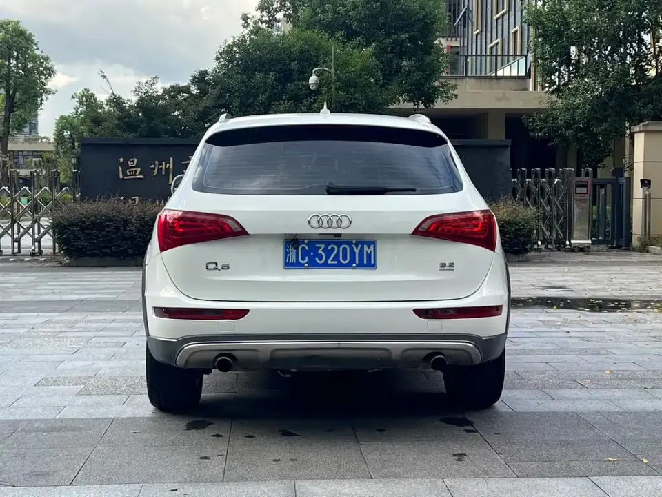 Audi Q5 (Import)