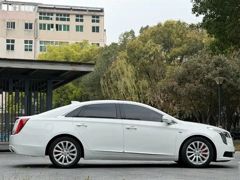 Cadillac XTS