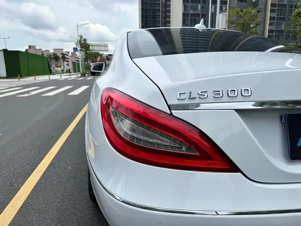 Mercedes-Benz CLS
