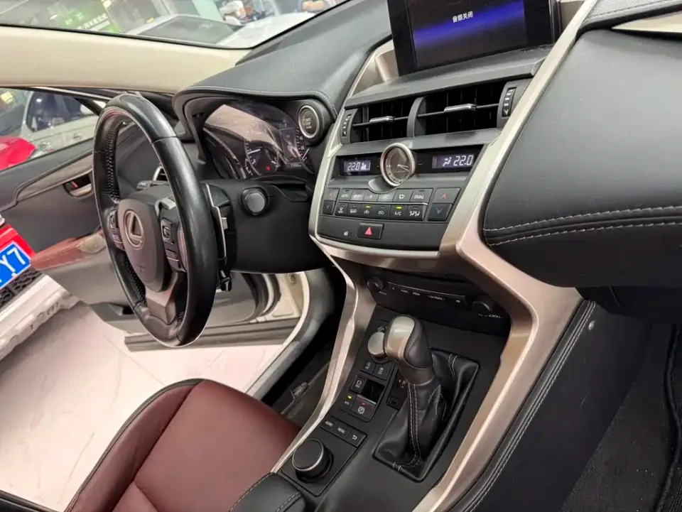 Lexus NX