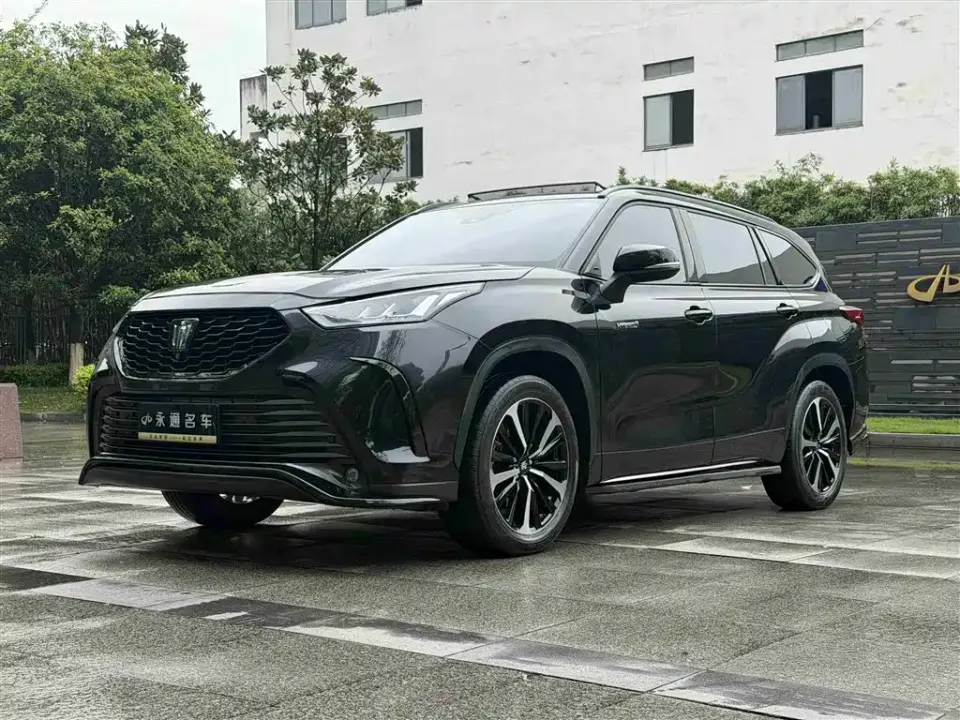 Toyota Crown Kluger