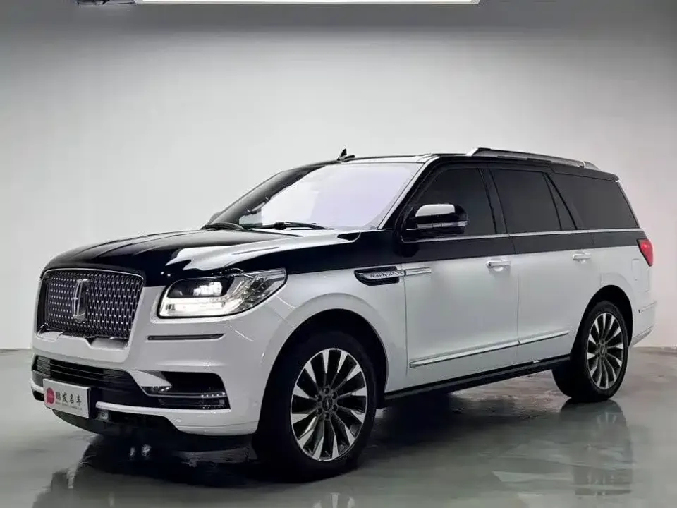 Lincoln Navigator