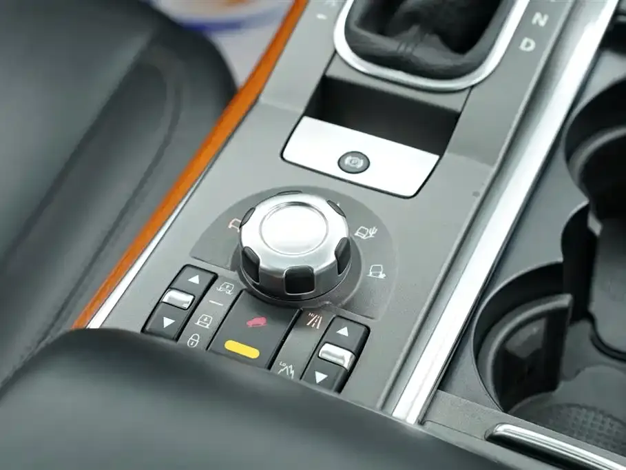 Land Rover Sport