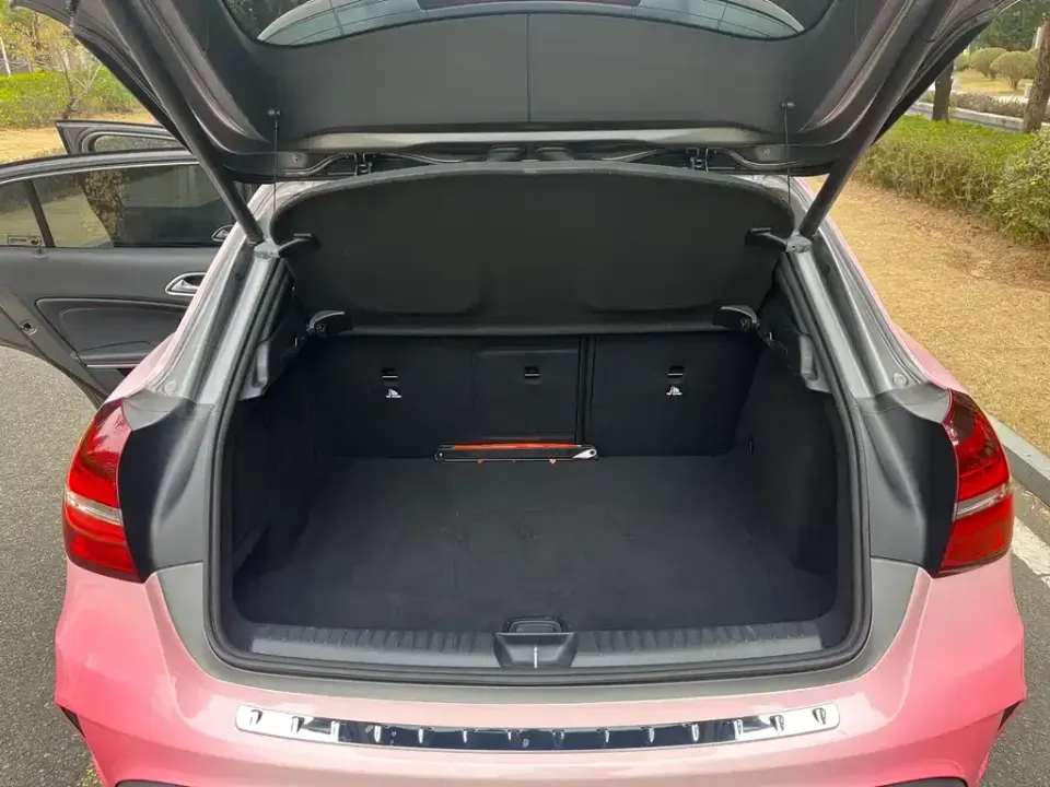 Mercedes-Benz GLA AMG