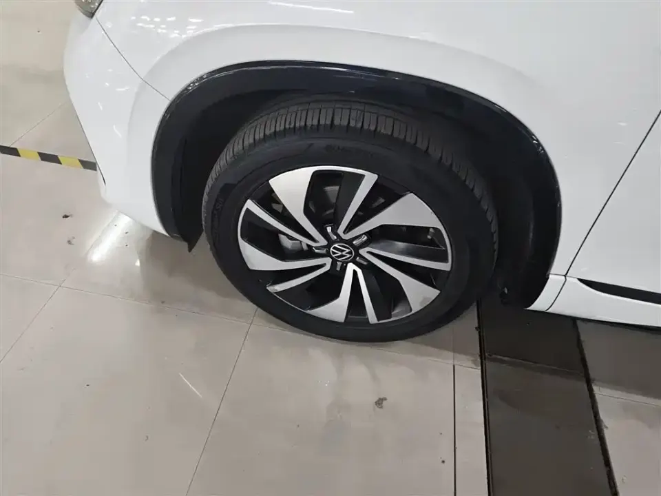 Volkswagen X
