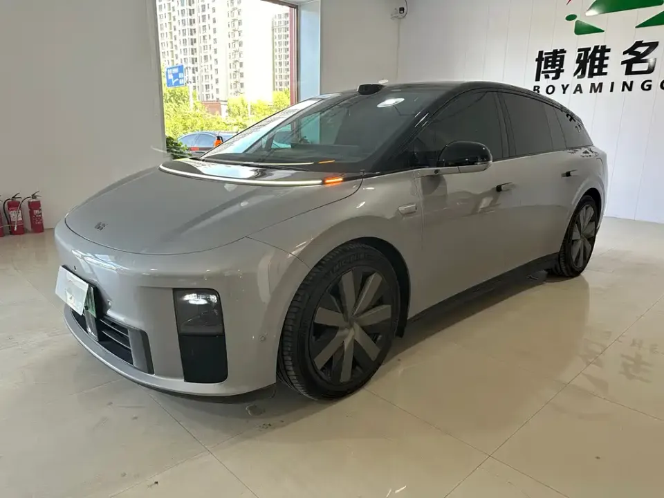 Li Li i6