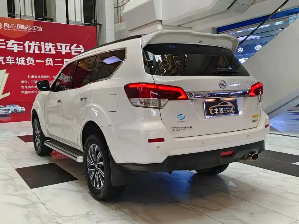 Nissan Terra