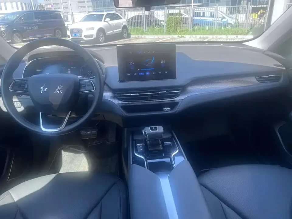 Hongqi Hongqi E-QM5