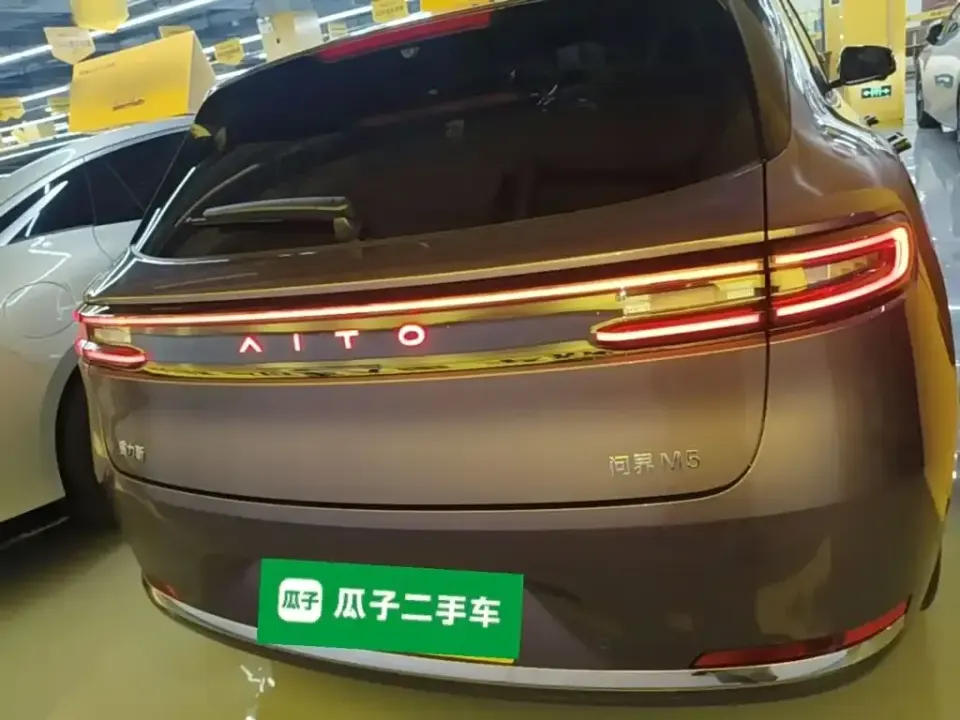 AITO AITO M5