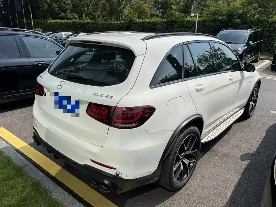 Mercedes-Benz GLC AMG