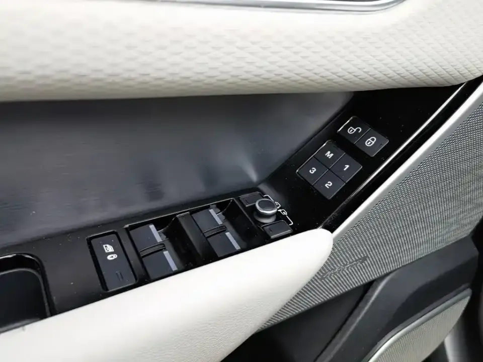 Land Rover Velar