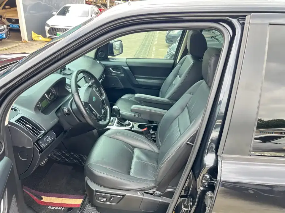 Land Rover Freelander 2