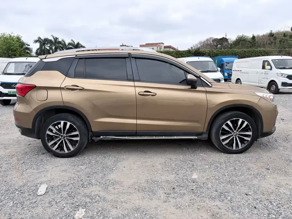 GAC Trumpchi GS4
